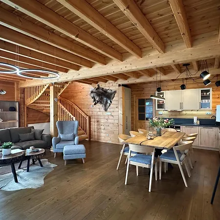 Nikol Шале Татранска Ломница