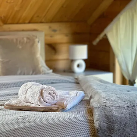 Nikol Chalet