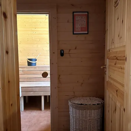 Nikol Chalet